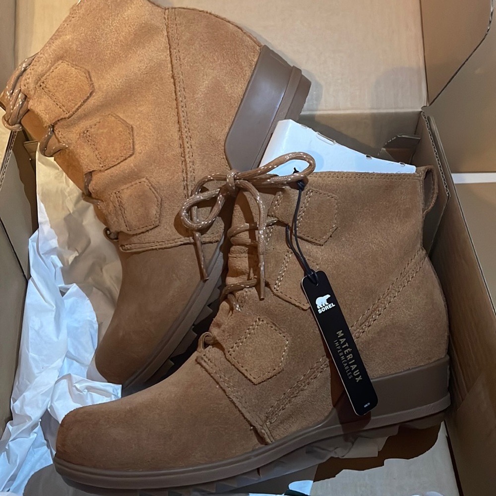 Sorel Evie Lace wedge bootie